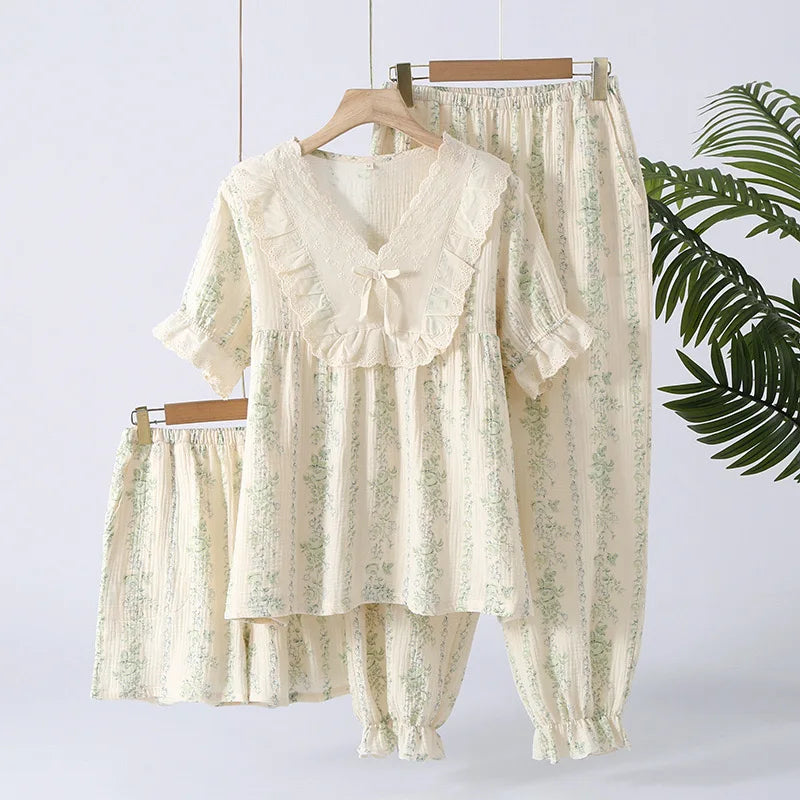 Conjunto de pijama corto con detalle de encaje (3 piezas)