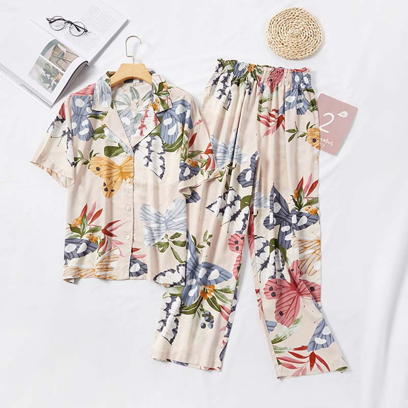 Conjunto de ropa de descanso de mariposa