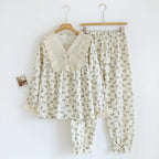 Conjunto elegante con dulces detalles de encaje