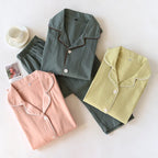 Conjunto de pijama largo, elegante y minimalista